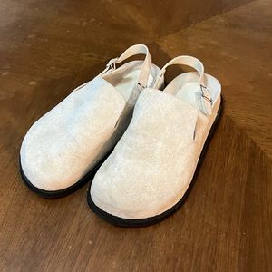 Shop Peche Aro Clogs in Women’s Size 7 and Color ‘Sand’